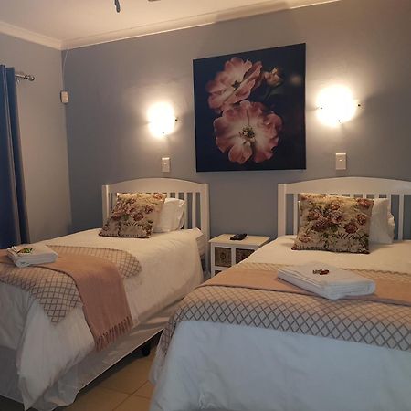 Graceland Guesthouse Почефструм Экстерьер фото
