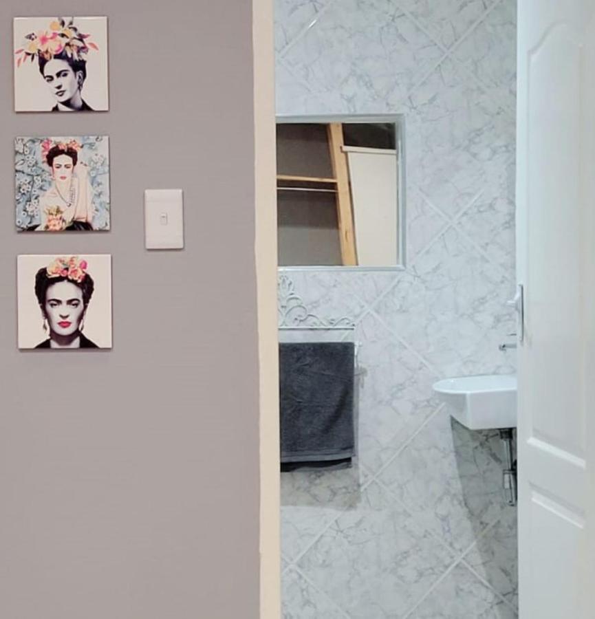 Graceland Guesthouse Почефструм Экстерьер фото
