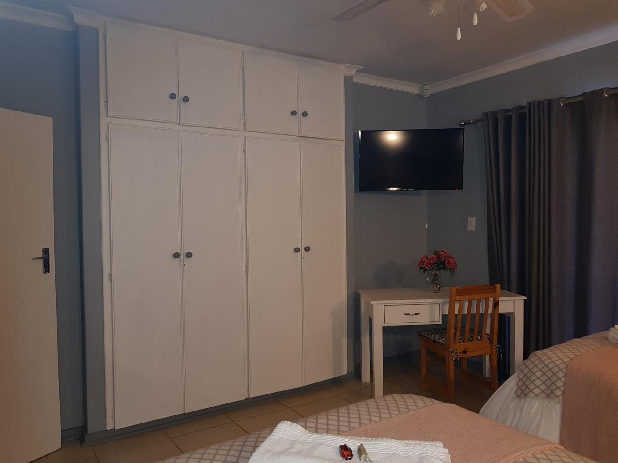 Graceland Guesthouse Почефструм Экстерьер фото